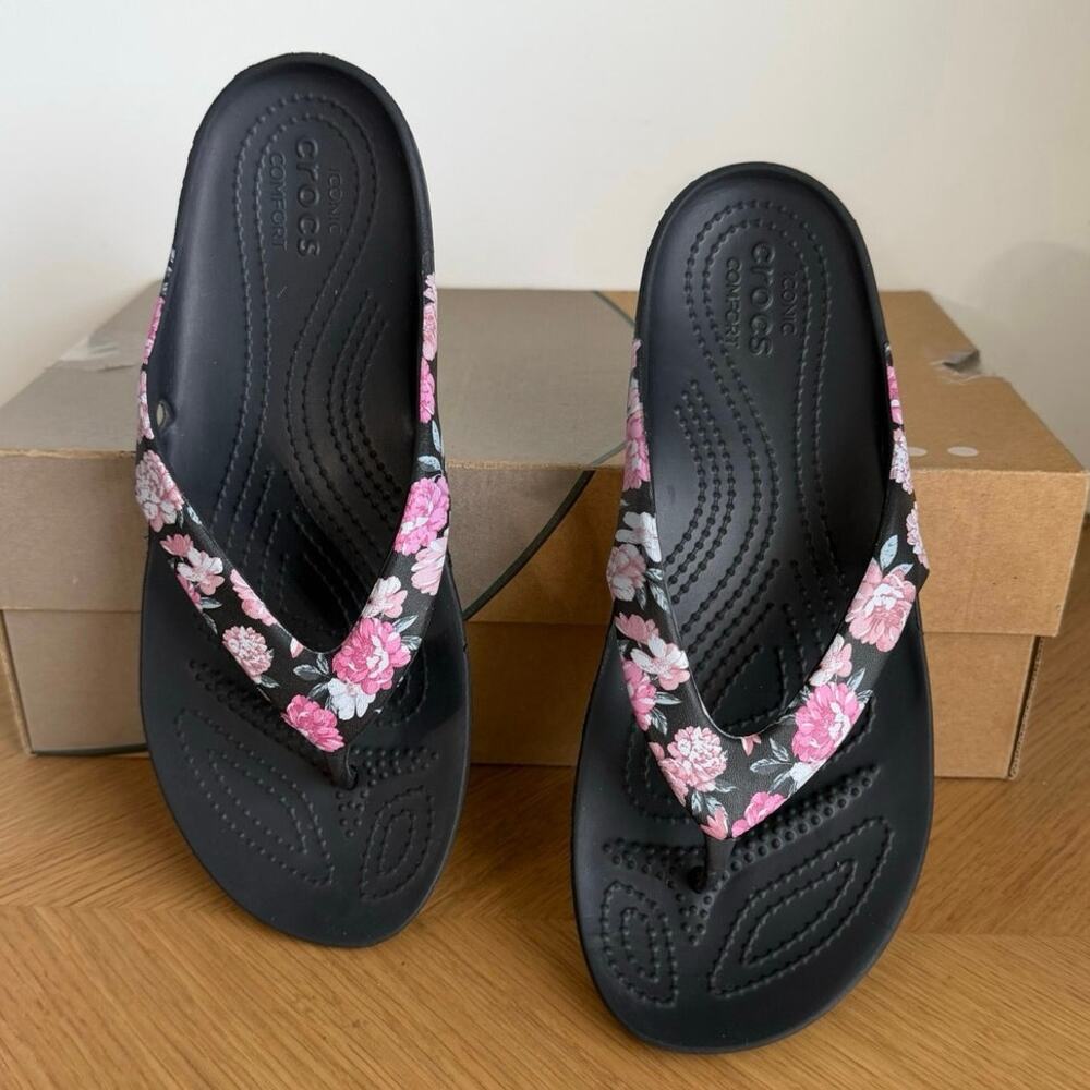 Crocs Kadee II ‘Printed Floral’ Women Slip On Flip Flops Sandals- SZ 7